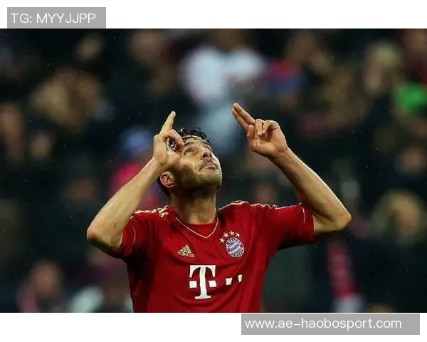 拜仁慕尼黑宣布皮萨罗启程亚洲行即将抵达成都展开活动 拜仁慕尼黑宣布皮萨罗启程亚洲行即将抵达成都展开活动