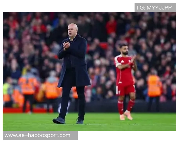 理查兹谈主帅权威与球队成绩萨拉赫替补引发热议 理查兹谈主帅权威与球队成绩萨拉赫替补引发热议