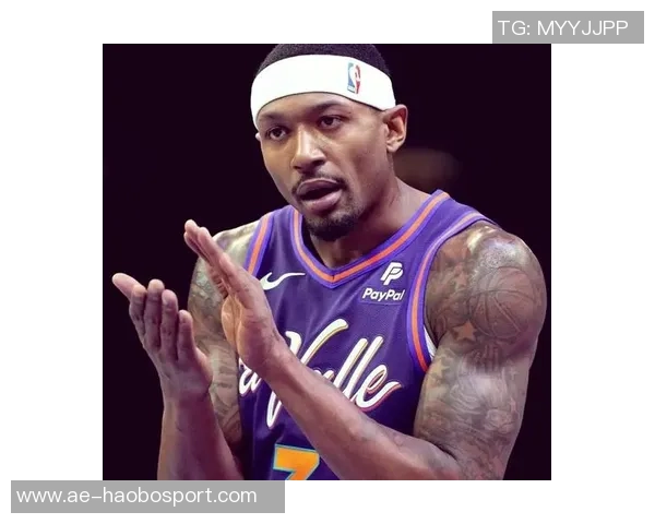 比尔首场比赛表现出色9投6中贡献12分2篮板1抢断1盖帽正负值5展现实力 比尔首场比赛表现出色9投6中贡献12分2篮板1抢断1盖帽正负值5展现实力