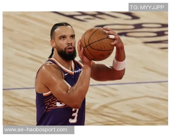 狄龙全能表现助力球队胜利15投8中三分5中9罚球全中砍下27分7篮板5助攻