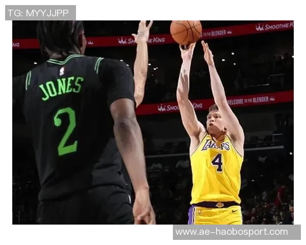 艾顿湖人生涯再创佳绩90命中率砍下20分10篮板追平队史第二多纪录 艾顿湖人生涯再创佳绩90命中率砍下20分10篮板追平队史第二多纪录